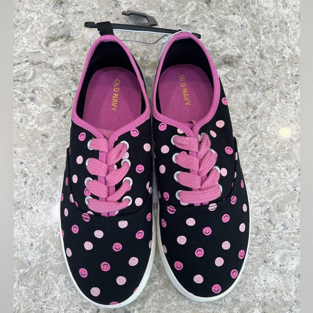 NWT Old Navy Black Canvas Sneakers Light & Bright Pink Polka Dots Size 5Y